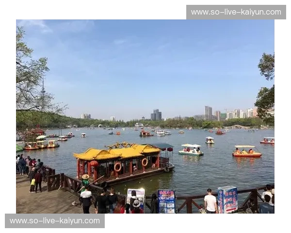 莱昂vs阿特拉斯：星际碰撞，谁主沉浮？